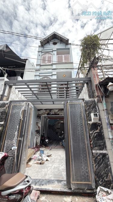 Bán nhà hẻm xe hơi Gò Vấp, Huỳnh Văn Nghệ, 3 tầng, giá 7.5 tỷ