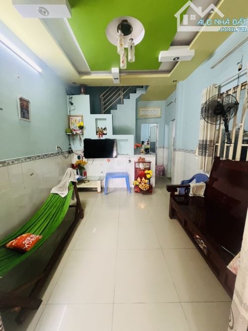 Căn Góc 2 MT Đẹp (6x12), Oto Tới Cửa, Nhơn Đức, Chỉ 2,35 Tỉ