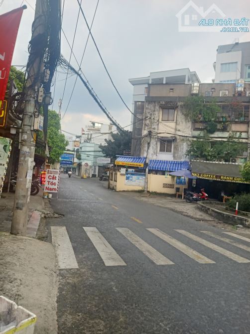 Nhà mặt tiền đường Nguyễn thượng Hiền BT. DT:4x20m=12,3tỷ.
