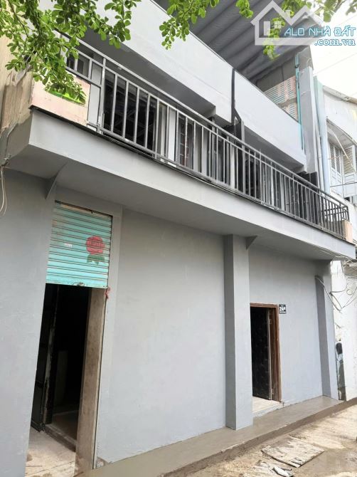 Cho thuê 24 Đông Du Quận 1 DT 8x10m trệt 1 lầu giá thuê 100 triệu/tháng