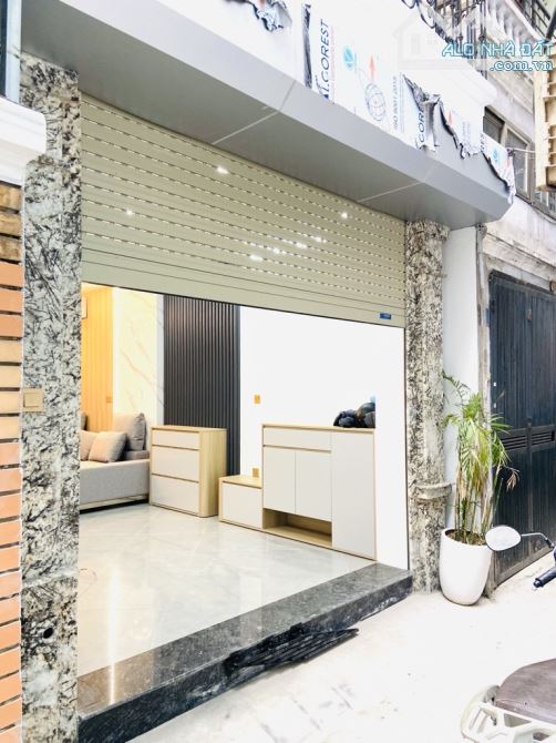 Bán nhà Đội Cấn, DT 42m2 x 6T, thang máy, full đồ, ngõ nông gần mặt phố, giá 15 tỷ