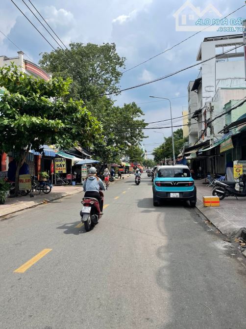 Hàng Hiếm, Bán Nhà Mặt Tiền Bông Sao, 68m3, 5 Tầng, Ngang 4,3m,Chỉ Nhỉnh 15 Tỷ