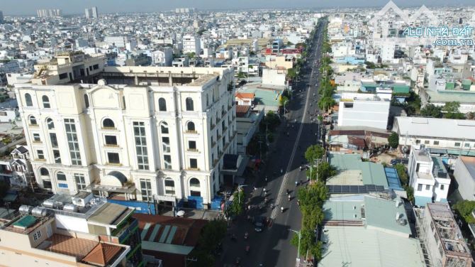 bán toa nhà 1 hầm , 8 lầu đường lê văn quới , quận binh tân