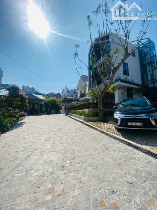 ĐẤT BIỆT THỰ NAM HỒ. P11. ĐÀ LẠT. 250M2. NGANG 10M. GIÁ 6,7 TỶ