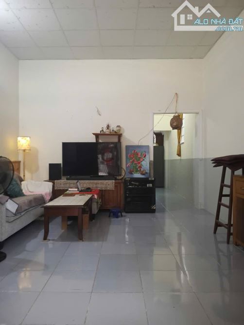 CẦN BÁN NHÀ HẺM OTO HẢI THƯỢNG LÃN ÔNG, P. RẠCH DỪA – 65M² – GIÁ CHỈ 2.5 TỶ 🏡