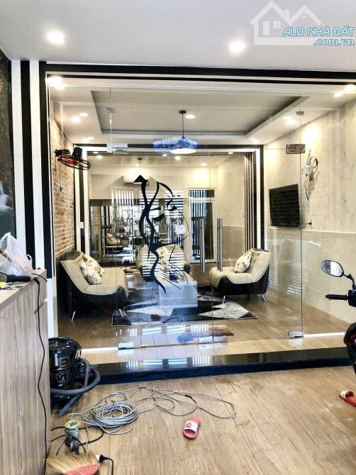 MẶT TIỀN KINH DOANH PHƯỚC BÌNH - CẠNH ĐƯỜNG ĐỖ XUÂN HỢP - 2 TẦNG 90M2 - 11.2 Tỷ TL