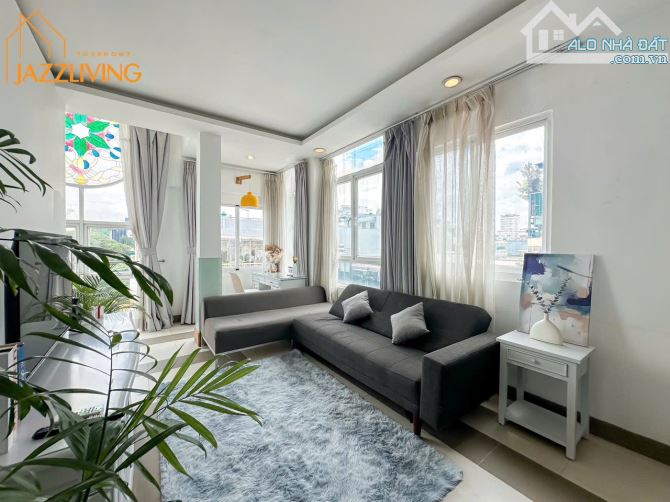 SIÊU PHẨM CĂN HỘ 2PN FULL NỘI THẤT CỰC RỘNG 70M2 CỬA SỔ LỚN NGAY QUẬN 1