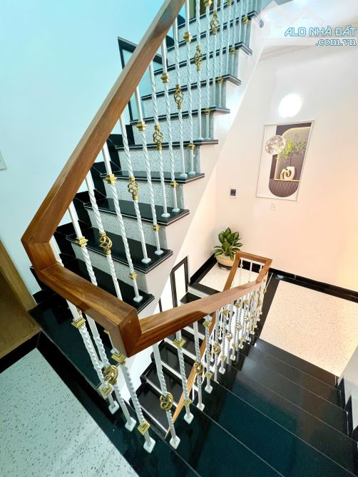 🏰 SIÊU PHẨM NHÀ ĐẸP HỒ SEN – CĂN NHÀ ĐÁNG SỞ HỮU NHẤT KHU VỰC! 🏰 ✨ Diện tích: 52m²t