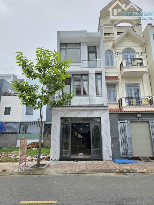 5,8Tỷ TL🔥Bán nhà 1 Trệt 2 Lầu Kinh Doanh gần làng đại học, p.Bình An, Tp.Dĩ An