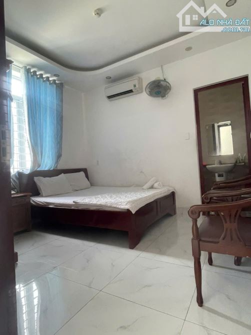 BÁN KHÁCH SẠN 20 PHÒNG – ĐƯỜNG 30/4, P.11 – CÓ THANG MÁY & PCCC – GIÁ 11.65 TỶ 💼