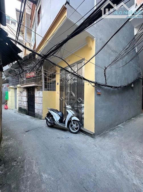 Bán nhà ngõ 296 Minh Khai, NGÕ BA GÁC Thông, Kinh Doanh Nhỏ, CĂN GÓC, 3 PHÒNG, 5.x TỶ.