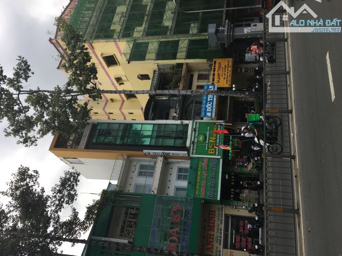 Bán  nhà mặt tiền Phan Đình Phùng ,Phú Nhuận -4,5x20m- 4 tầng -HDT : 80 Triệu/tháng