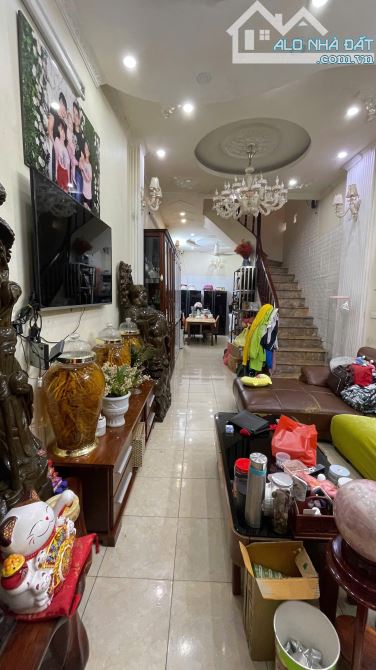Cần bán căn nhà 3 tầng tại tổ 9A phường Hoàng Văn Thụ, quận Hoàng Mai, TP Hà Nội