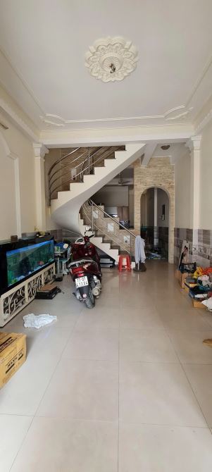cho thuê nhà 2 lầu hẻm 861 trần xuân soạn giá 15 tr