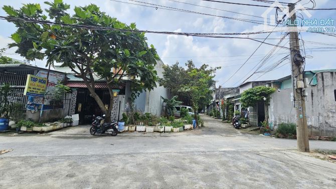 Bán lô góc 5x19.5m, hẻm ĐT.747B p. Bình Chuẩn gần chợ Khánh Long
