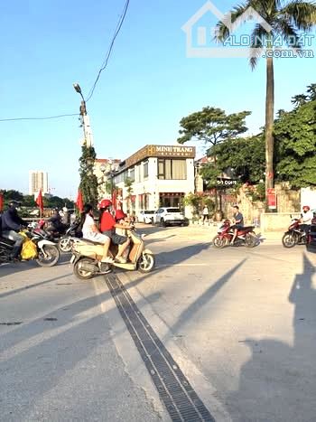 Nhỉnh 15 tỷ trung tâm quận Hà Đông 63m sổ đỏ