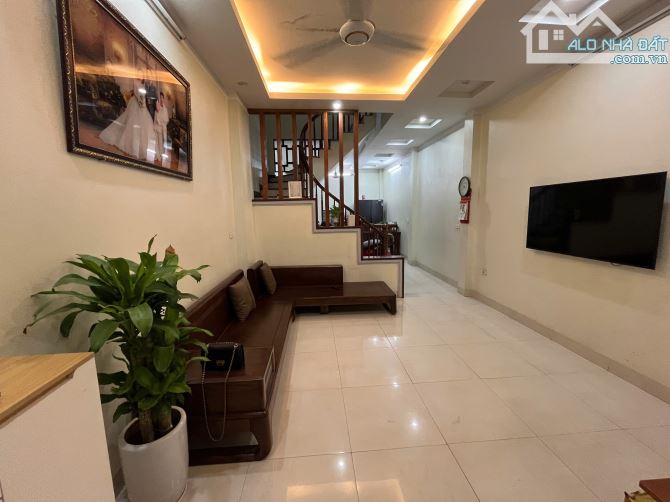 Bán nhà phố Yên Nghĩa, Hà Đông, 45m2 4 tầng, gần ĐH Phenikaa, giá 5.8 tỷ