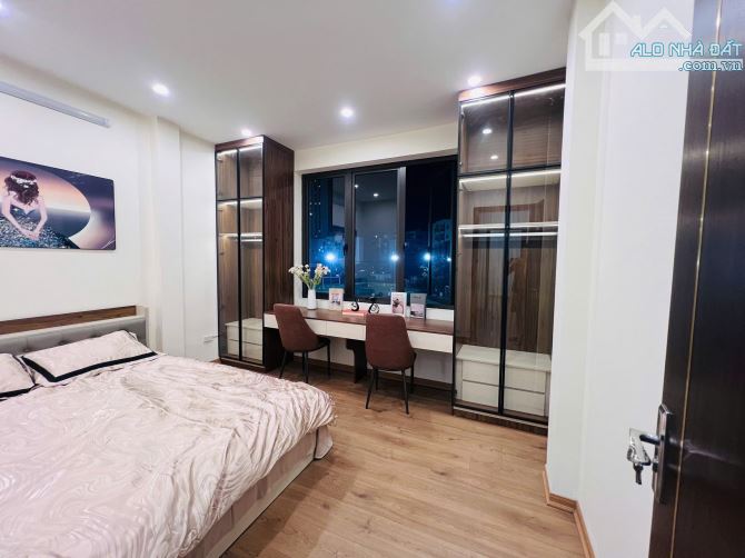 Bán nhà Thiên Hiên ngõ ô tô 42m2 x 4 tầng Dọn đồ ở ngay