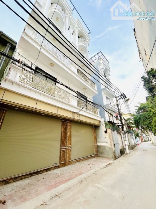 Vĩnh Hưng. Ngõ to hơn phố. Phân lô gara, mới tinh. 5 tầng thông sàn hiện đại. nhỉnh 12 tỷ