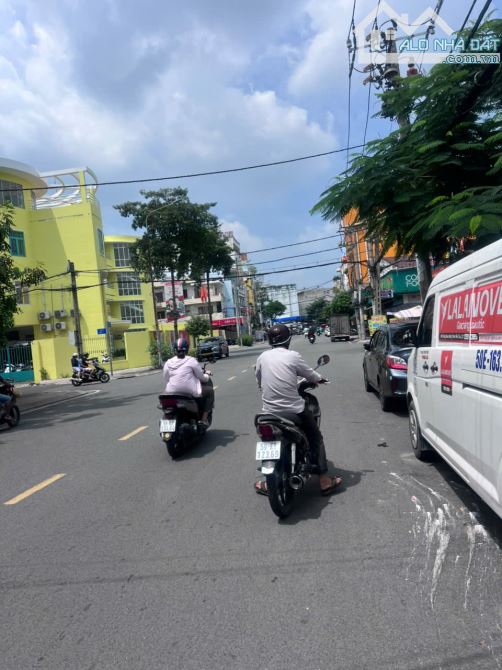 Mặt Tiền Chợ Lớn Q6 ( 10 * 20 ) Dưới 50 Tỷ