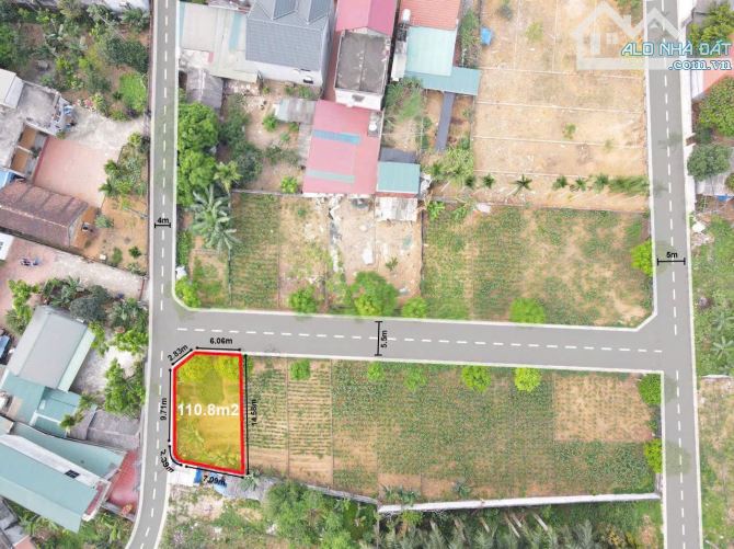 Lô đất 2 mặt tiền vuông, đường oto tránh, cách QL21 chỉ 500m, giáp ĐH QG và FPT