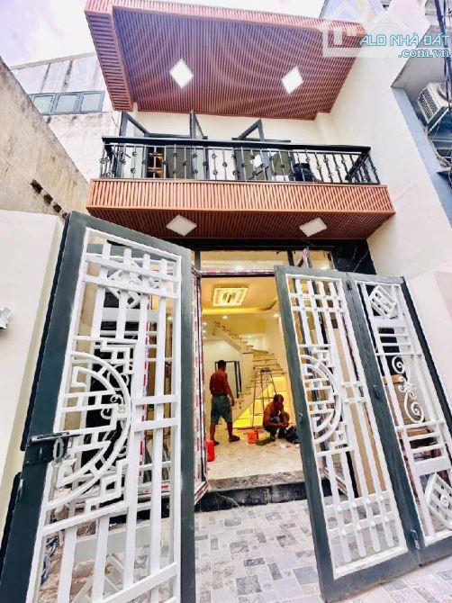 🌆NHÀ PHỐ 2TẦNG - 60M2 - SHR HC - cạnh khu NAM LONG - Q7 - NHỈNH 5 TỶ 🎉🏡