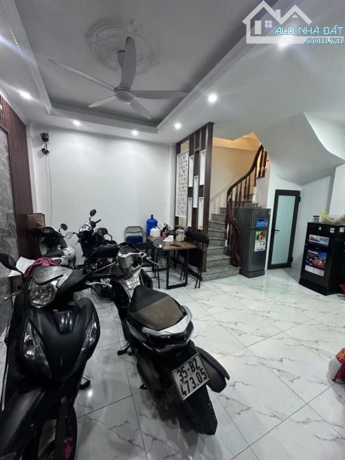 Có 1 0 2!  Chỉ có 7tỷ sở hữu ngay Trương Định, ô tô đỗ, KD, full nội thất, 36m2.