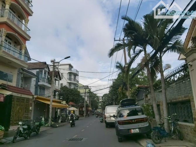 BÁN NHÀ ĐẸP DƯƠNG QUẢNG HÀM P6 GÒ VẤP,  5 TẦNG GARA THANG MÁY,  54M2, 9.2 TỶ TL