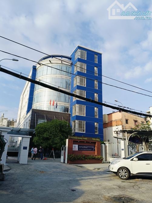 MẶT TIỀN PHAN XÍCH LONG KHU VIP PHÚ NHUẬN - 6 TẦNG HOÀNH TRÁNG CHO THUÊ DÒNG TIỀN 50TR/TH