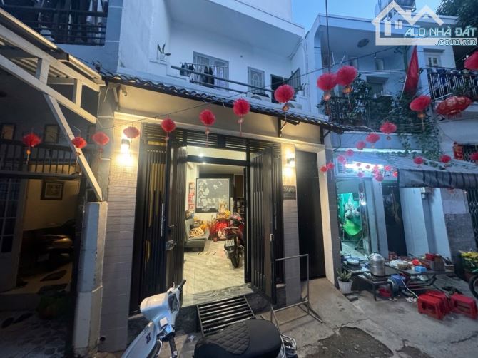 📣📣📣5.6 TỶ PHƯỜNG TÂN ThUẬN MỚI - HẺM 4M THÔNG - NHÀ 2 TẦNG - 56M2 - SHR HC ĐỦ. 🤩