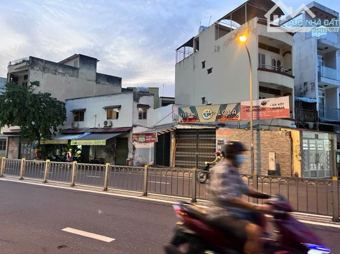 Mặt Tiền Phạm Văn Chí Q6 Ngang 20m Vỉa Hè 3M : Dưới 13.5 Tỷ