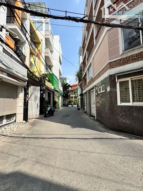 🔥 [PHÚ NHUẬN] HẺM XE HƠI ĐOÀN THỊ ĐIỂM – LÔ GÓC 3 MẶT THOÁNG – NHÀ MỚI ĐẸP – CHỈ NHỈNH 6