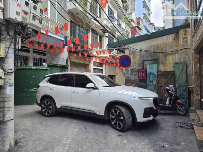 PHÂN LÔ - Ô TÔ ĐỖ CỬA QUAY ĐẦU - SẴN GIẤY PHÉP XÂY DỰNG - MẶT NGÕ TO