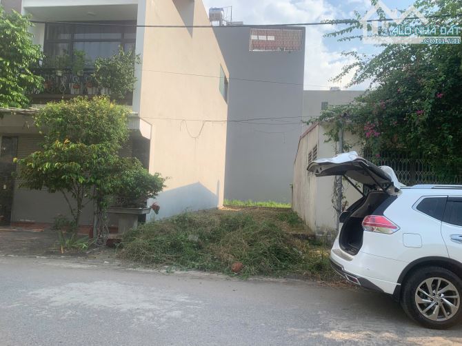 BÁN GẤP 100m ĐẤT NẰM TRONG KHUÔN VIÊN THÀNH PHỐ VEN SÔNG, MẶT TỀN 6m GẦN CẦU THĂNG LONG