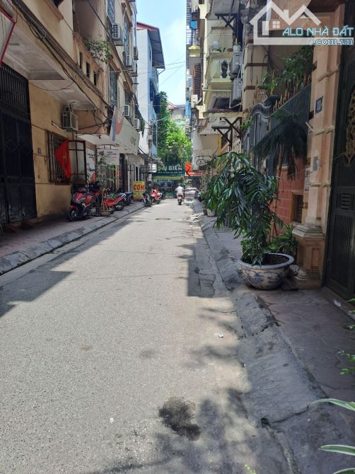 BÁN NHÀ 54 m2,4Tầng,Mt:4m,GIÁ17,2 TỶ, PHÂN LÔ ÔTÔ TRÁNH, PHÙNG CHÍ KIÊN,NGHĨA ĐÔ, CẦU GIẤY