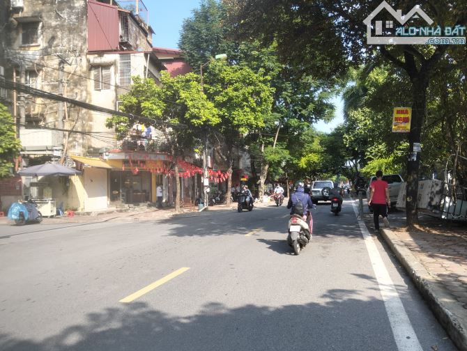 Bán nhà phố Đặng Văn Ngữ  quận đống đa