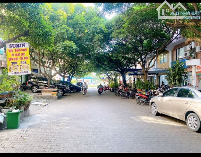 Mặt tiền khu Lữ Gia, P.15, Q.11, DT: 72m2, Sáu tầng + thang máy, giá 25 tỷ 5.