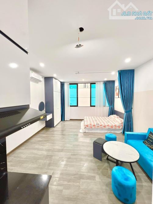 Chính chủ bán gấp tòa căn hộ dịch vụ Mỹ Đình 90m2, doanh thu 120 triệu/tháng, giá 22,5 tỷ.