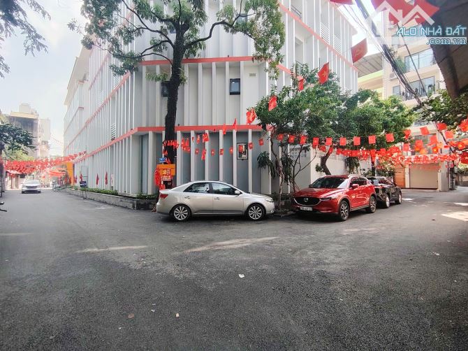 LÔ GÓC - 3 MẶT THOÁNG - 7 CHỖ VÀO NHÀ - 7 TẦNG THANG MÁY