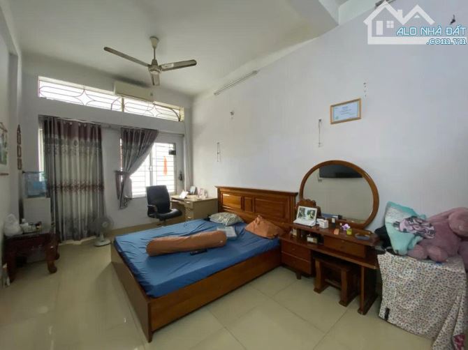 Siêu phẩm Q1, Nguyễn Thị Minh Khai, ngang 7m, 11 phòng, CHDV khai thác 1 tỷ/năm, 44 Tỷ TL