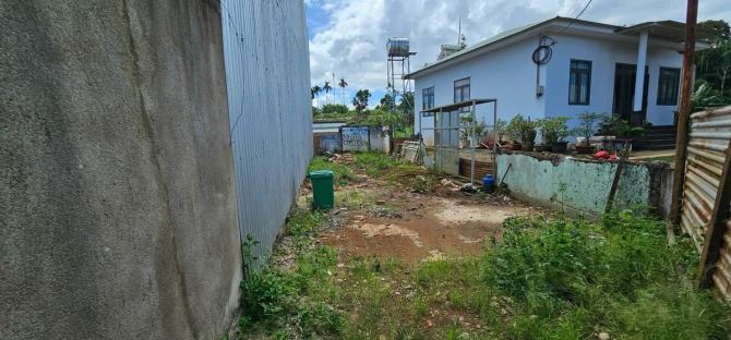 BÁN ĐẤT HẺM 354 NGUYỄN VĂN CỪ. DT: 5x22M. GIÁ: 1,9 TỶ