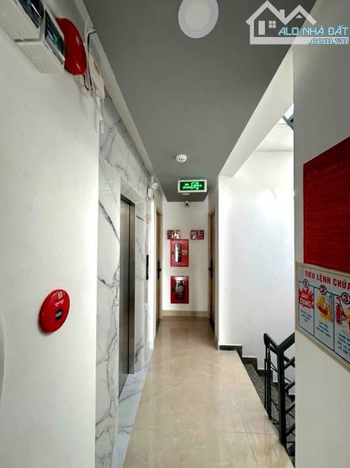 Tòa Chdv Thống Nhất, An Hội Đông, Ô tô né, 7x26m, thu 2 tỷ. Năm, 2x tỷ