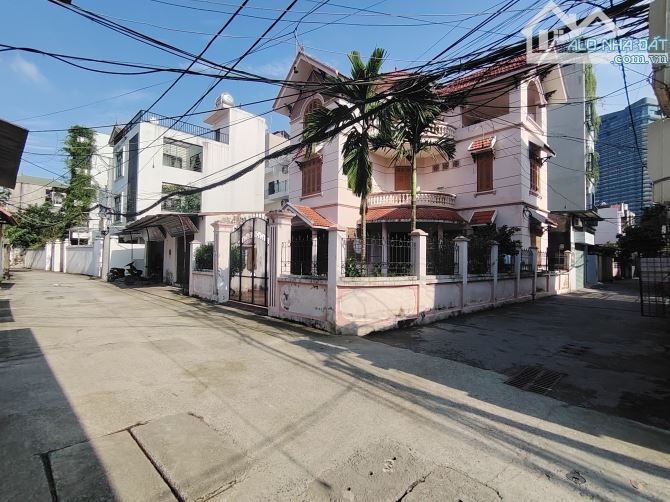 ĐẤT ĐẸP TÂY HỒ  - MẶT TIỀN RỘNG  -  NGÕ THÔNG  - GIÁ ĐẦU TƯ - DÀNH CHO CĐT XÂY BUILDING -