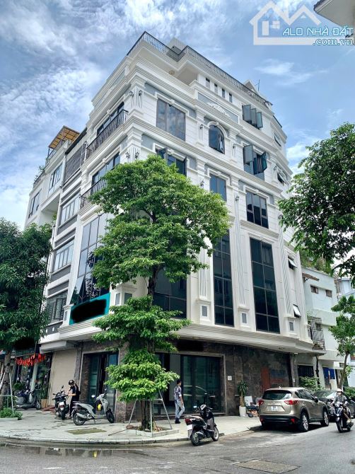 Cho thuê Liền kề Lô Góc: Tân Triều 7 tầng có Thang máy.