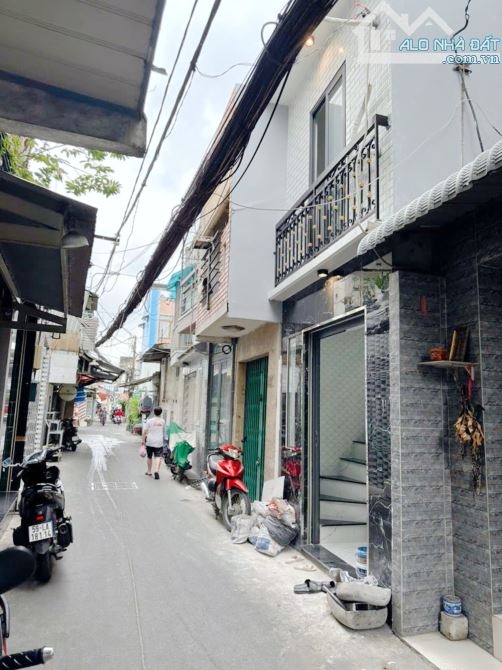 NHÀ /PHẠM THẾ HIỂN Q8 HXH THÔNG VỪA Ở VỪA KINH DOANH GIÁ NHỈNH 2X TỶ