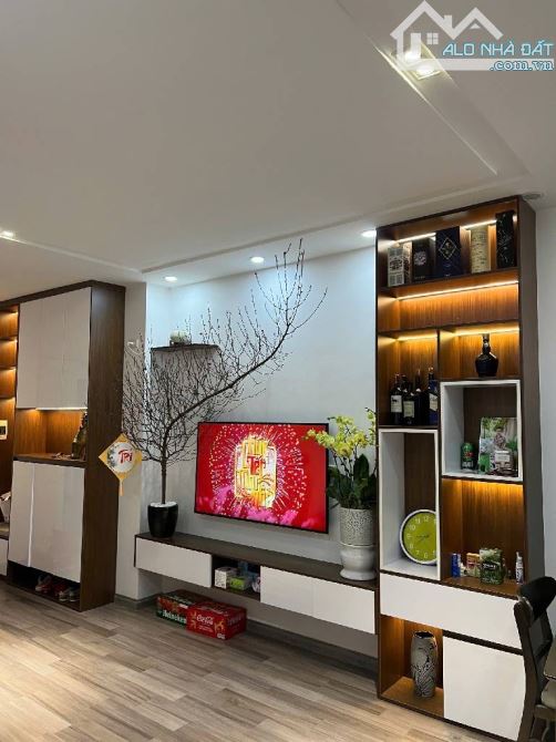 Bán căn hộ chung cư VOV Mễ Trì – 70m² 2 ngủ Full nội thất cao cấp Nhỉnh 5 tỷ