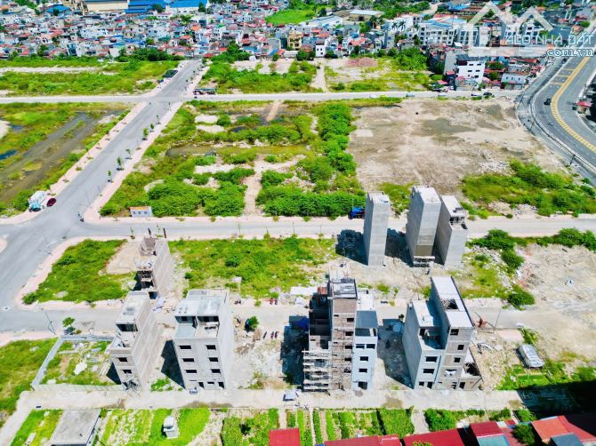 918. CẦN CHUYỂN NHƯỢNG LÔ ĐẤT TUYẾn 2 phía ngoài TĐC 226 lê lai - máy chai - ngô quyền