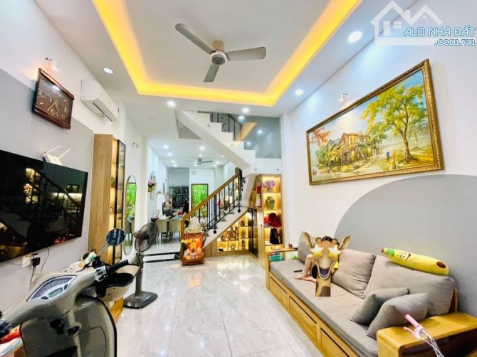 ‼️ Khu Phan Xích Long - 4 tầng vuông vức - Full nội thất - Sát mặt tiền - 10 tỷ thương