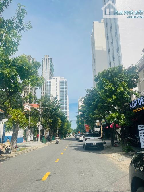 Hàng Hiếm -284m2 ngang 10m Siêu Đẹp -Trục Thông Biển Mỹ Khê - Giá Siêu Sốc