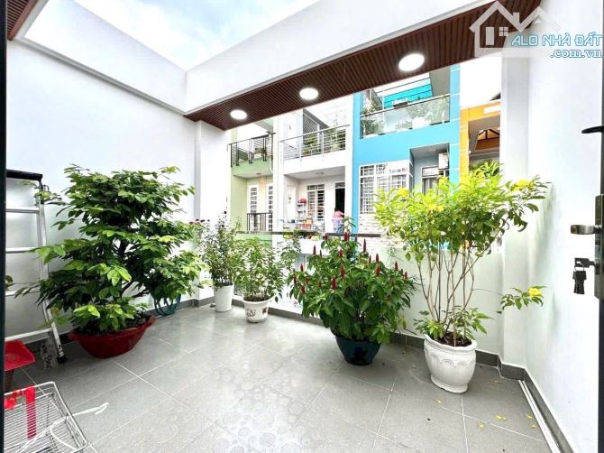 Bán nhà hẻm xe hơi Phan Đăng Lưu, Phú Nhuận, 4 Tầng, 59m2, ngang 4.5m, 5Pn, 10.35 Tỷ